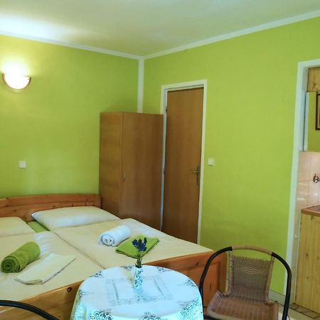 Apartman Pri Zamocku Bešeňová エクステリア 写真