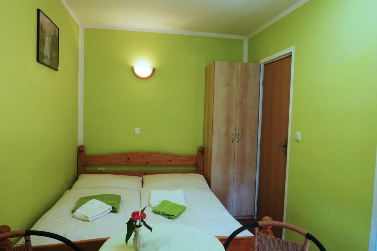 Apartman Pri Zamocku Bešeňová エクステリア 写真